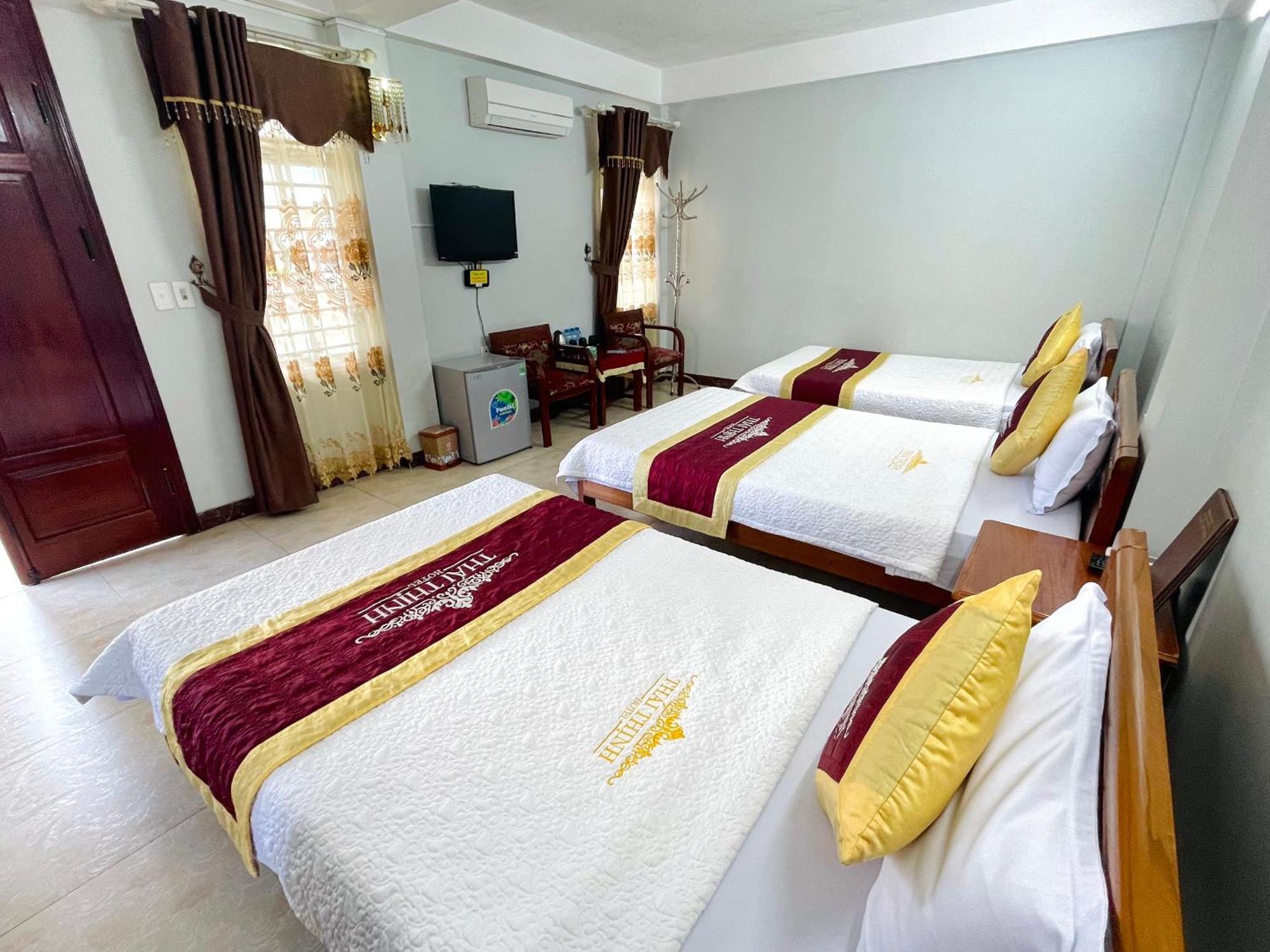 Thai Thinh Hotel Dồng Van Bagian luar foto